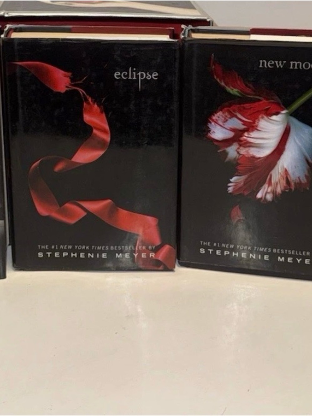 Twilight Saga 4-Book Hardcover Box Set Twilight New Moon